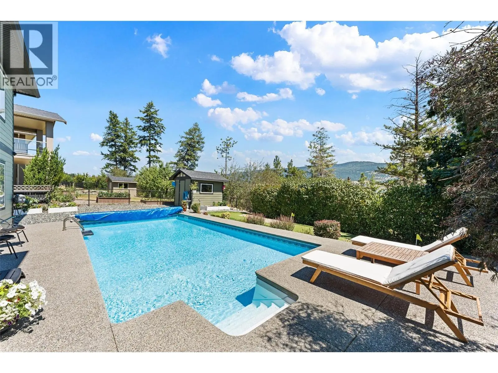 13157 Shoreline Drive. Lake Country, British Columbia