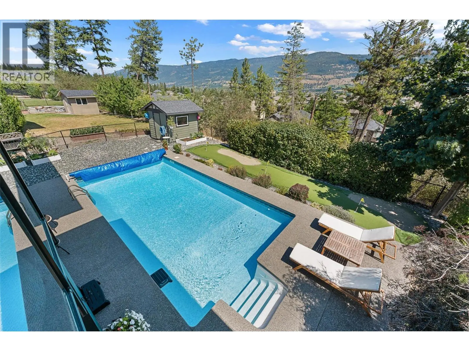 13157 Shoreline Drive. Lake Country, British Columbia