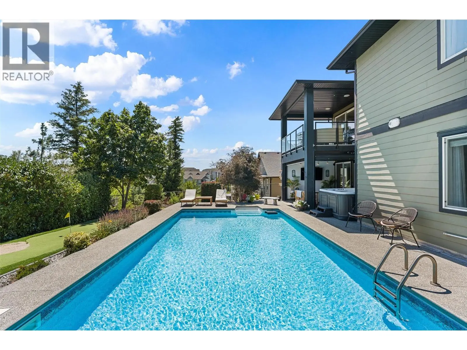 13157 Shoreline Drive. Lake Country, British Columbia