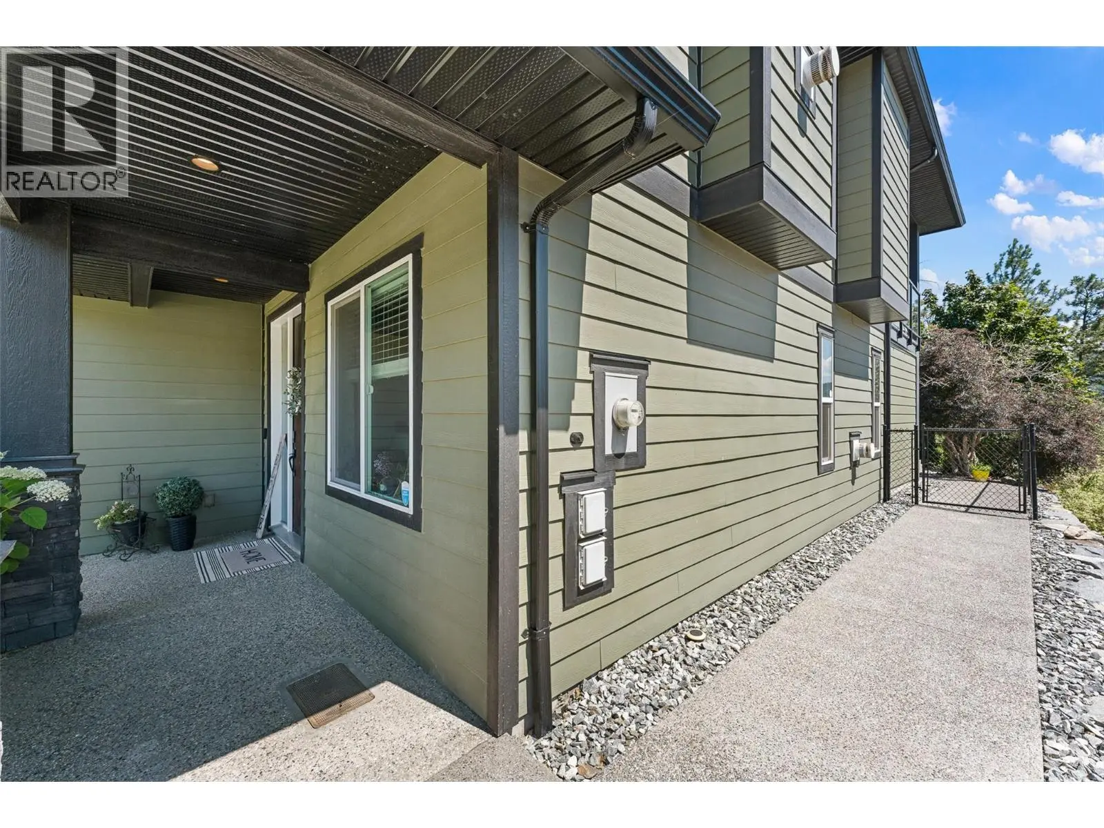 13157 Shoreline Drive. Lake Country, British Columbia