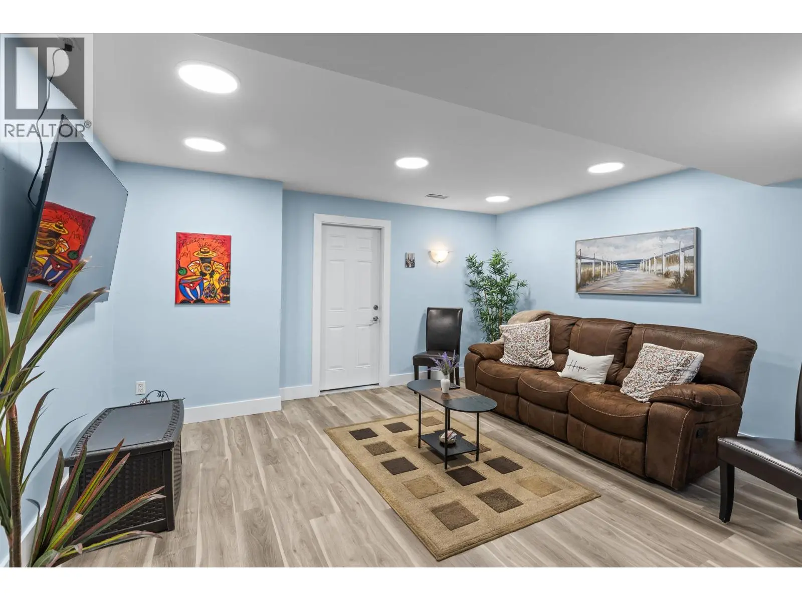 11523 Pretty Road. Lake Country, British Columbia