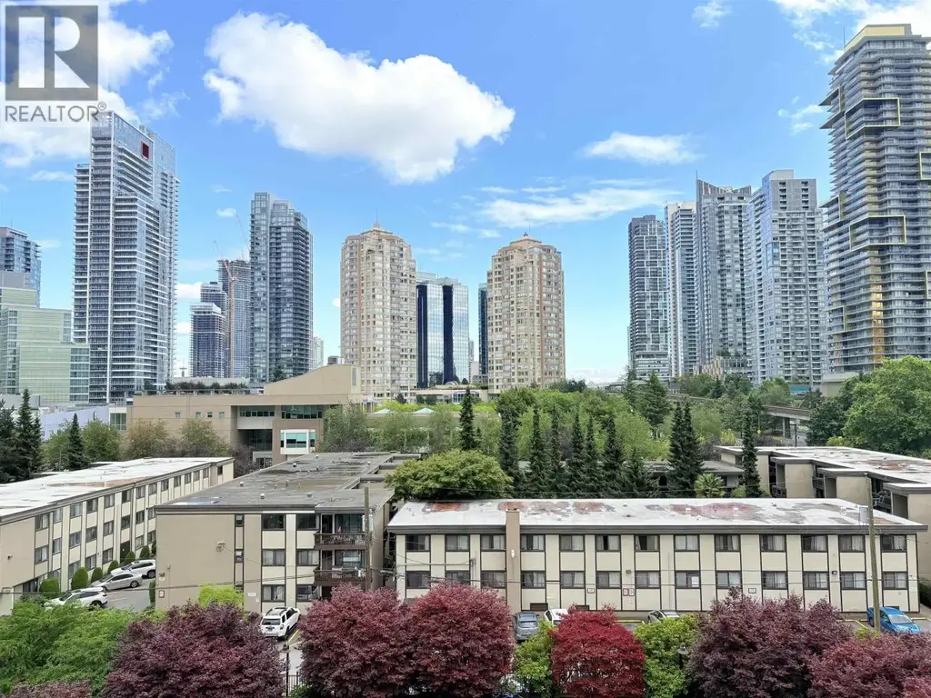 602 4333 Central Boulevard, Burnaby
