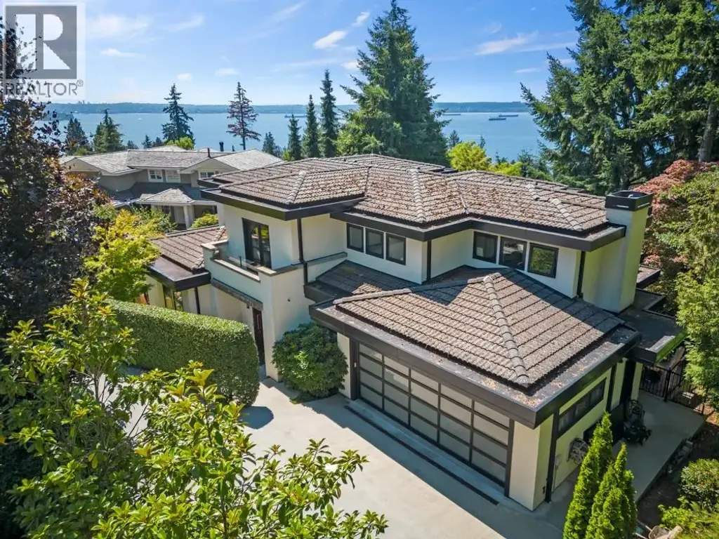 2650 Rosebery Avenue, West Vancouver