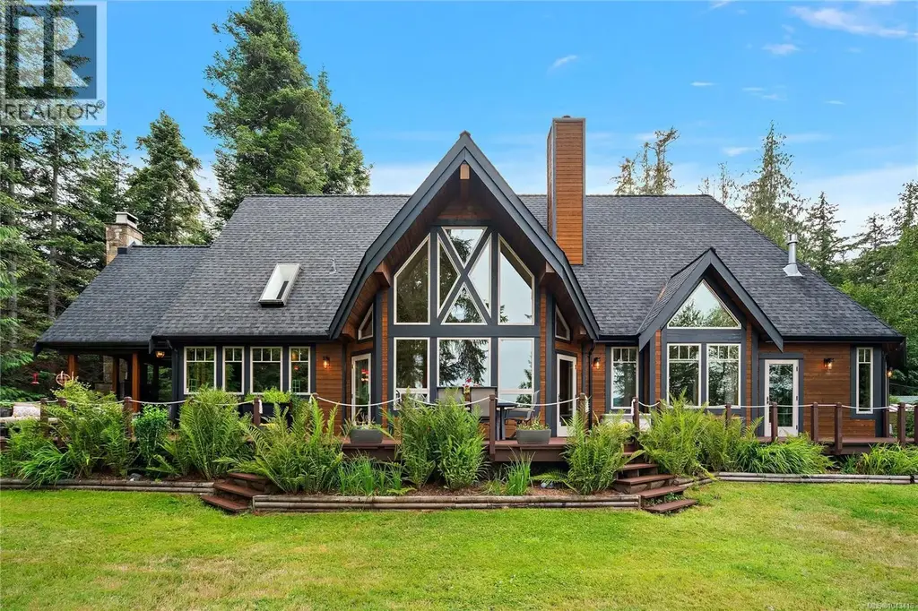 7928 White Duck Rd, Fanny Bay