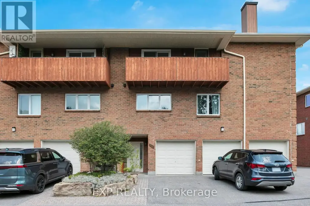 24 - 308 Stratas Court, Ottawa