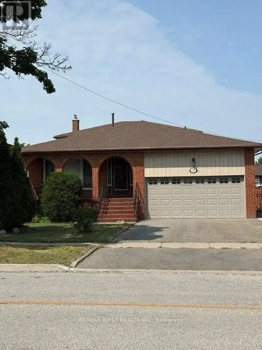 98 Jeanne Drive, Vaughan (East Woodbridge)