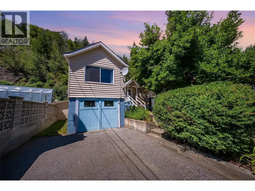 16 Hanna Drive, Trail
