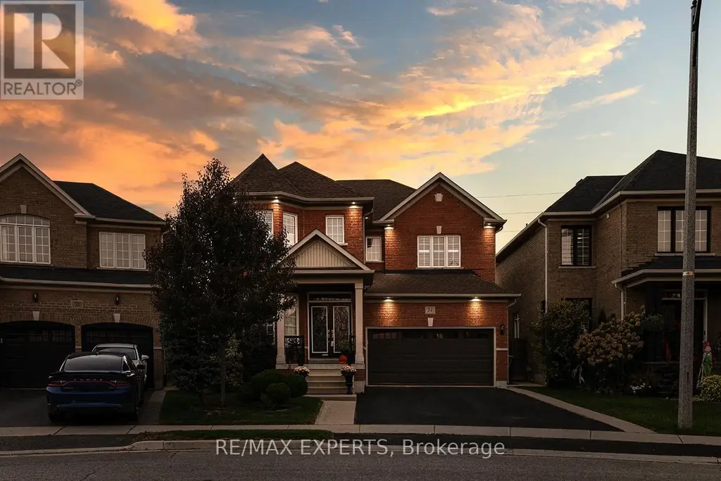 34 Laurentide Crescent, Brampton (Vales of Castlemore North)