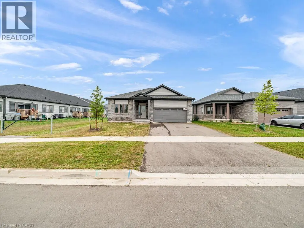 138 Saunders Street, Atwood
