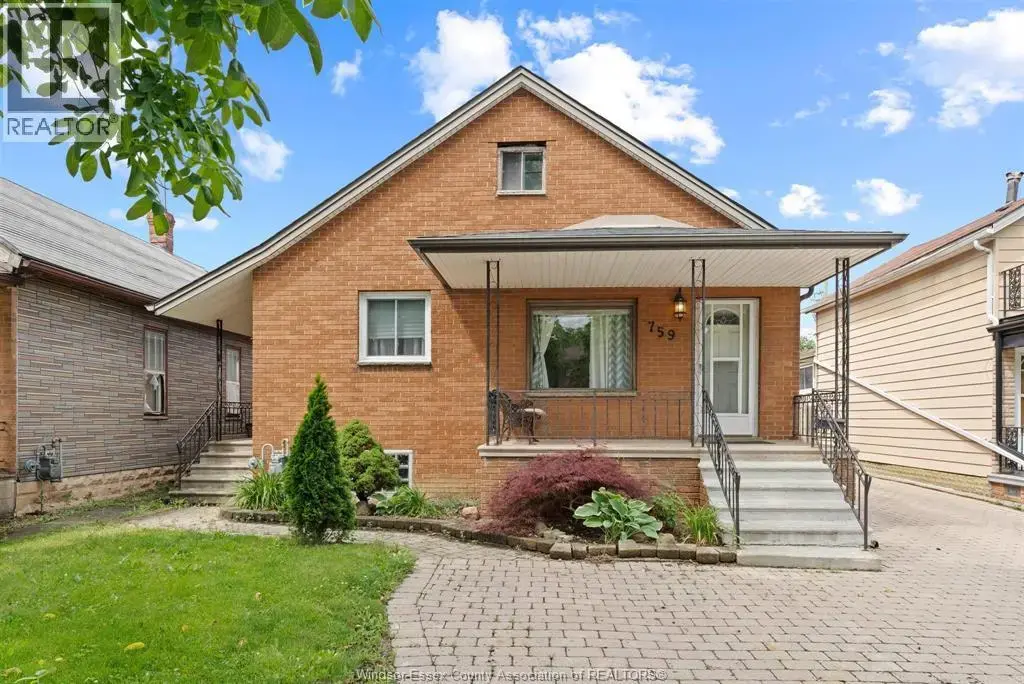 759 Glengarry Avenue, Windsor