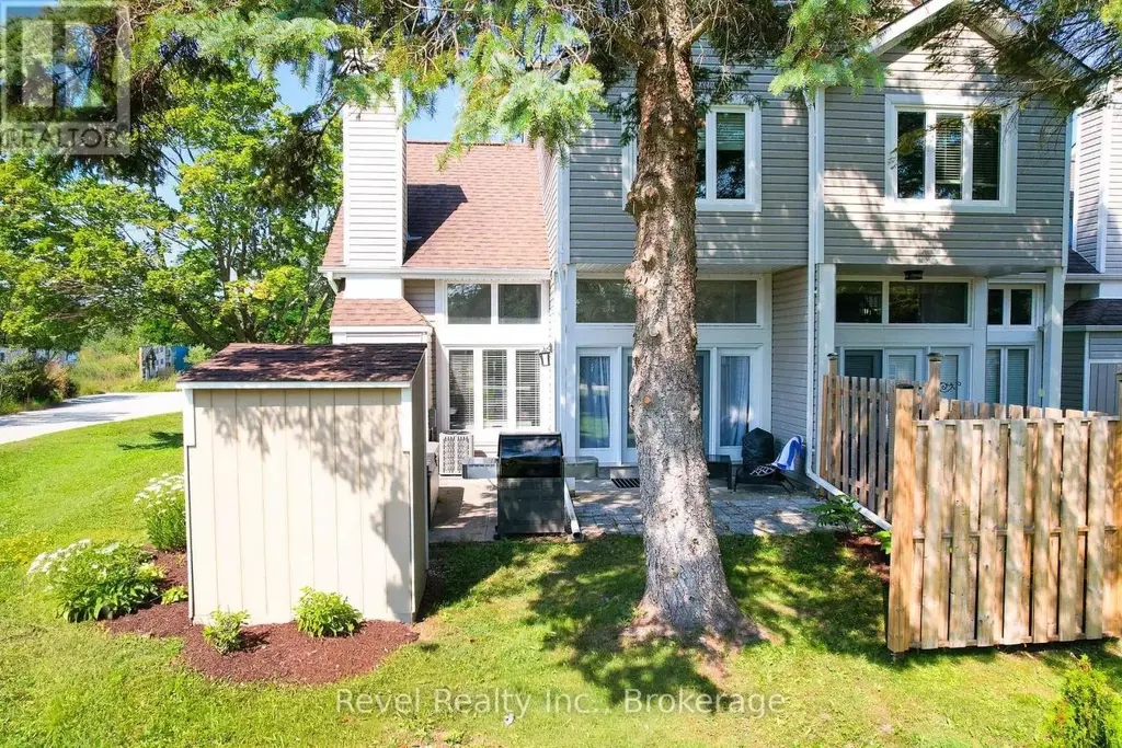 173 Vacation Inn Drive, Collingwood