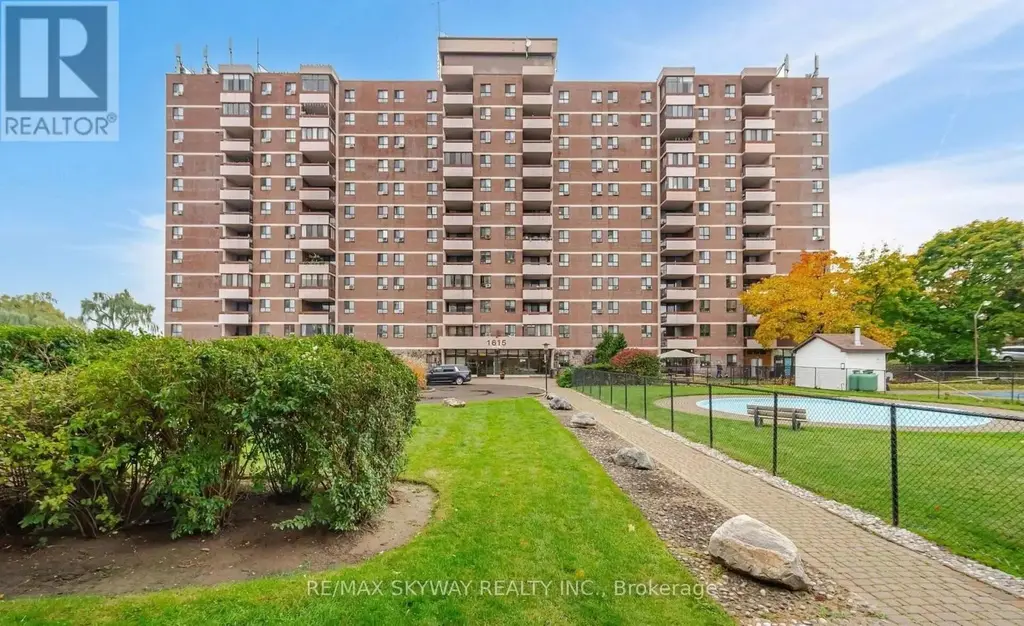 1203 - 1615 Bloor Street, Mississauga (Applewood)