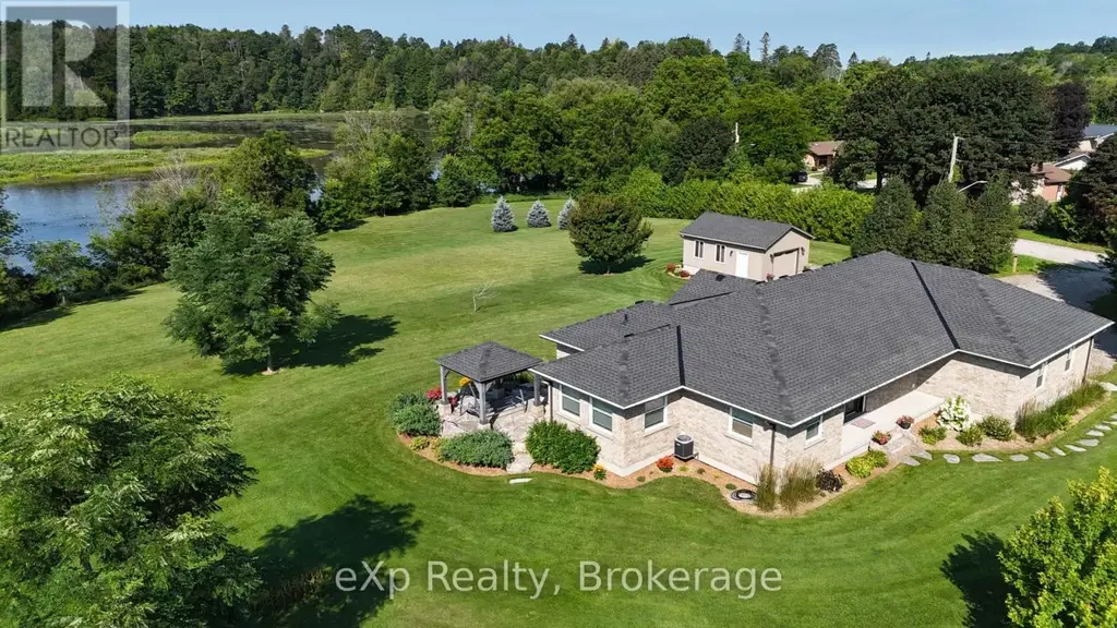 207 Edmund Street, West Grey