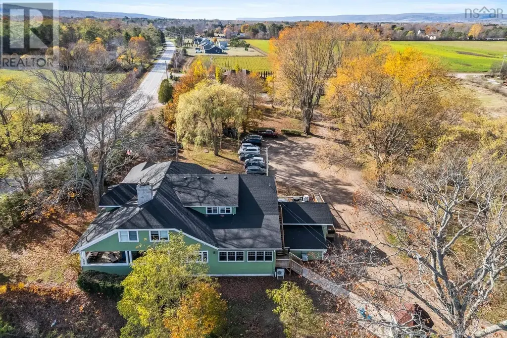 8979 Highway 201, Nictaux