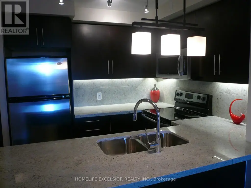 315 - 676 Sheppard Avenue E, Toronto (Bayview Village)