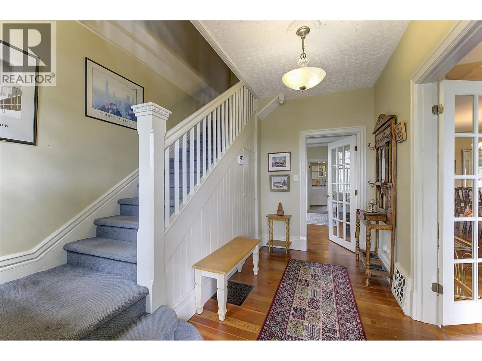 1537 Lakeview Street. Kelowna, British Columbia