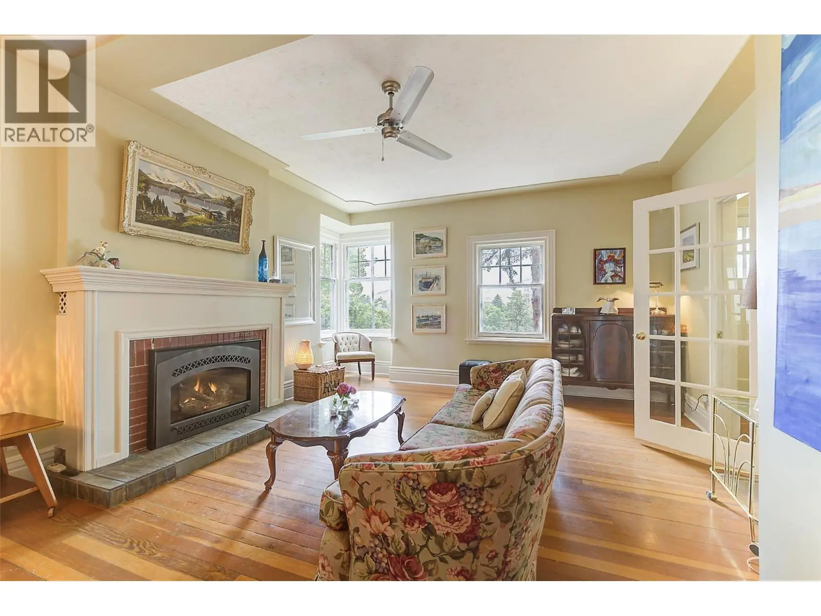 1537 Lakeview Street. Kelowna, British Columbia