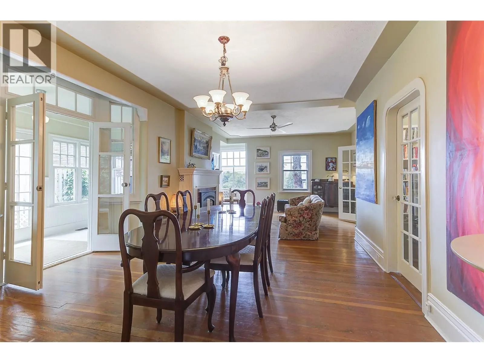 1537 Lakeview Street. Kelowna, British Columbia
