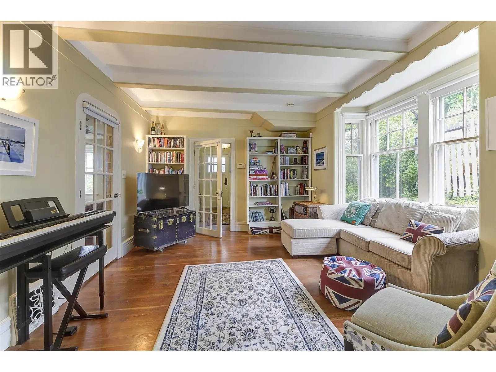 1537 Lakeview Street. Kelowna, British Columbia