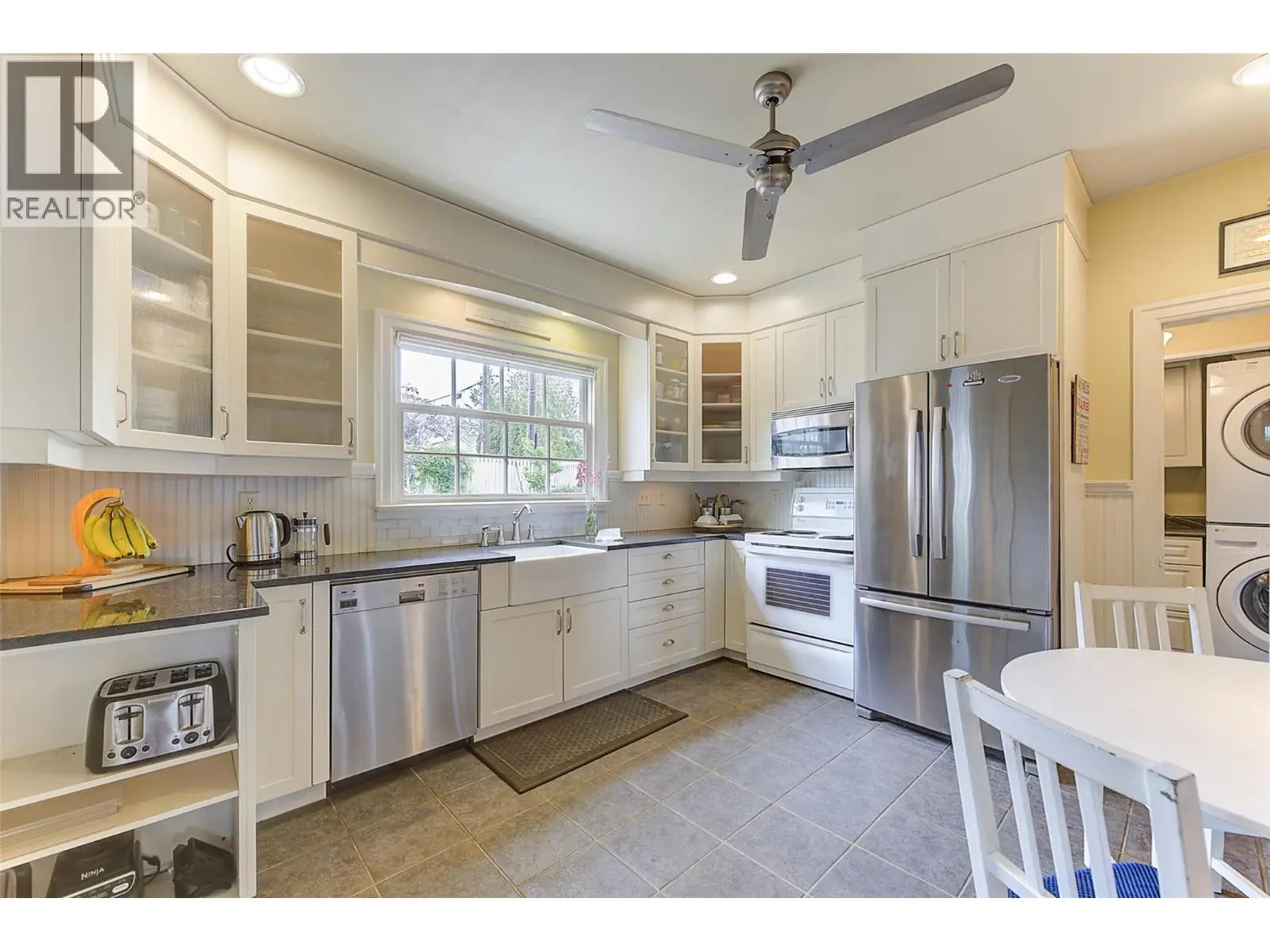 1537 Lakeview Street. Kelowna, British Columbia