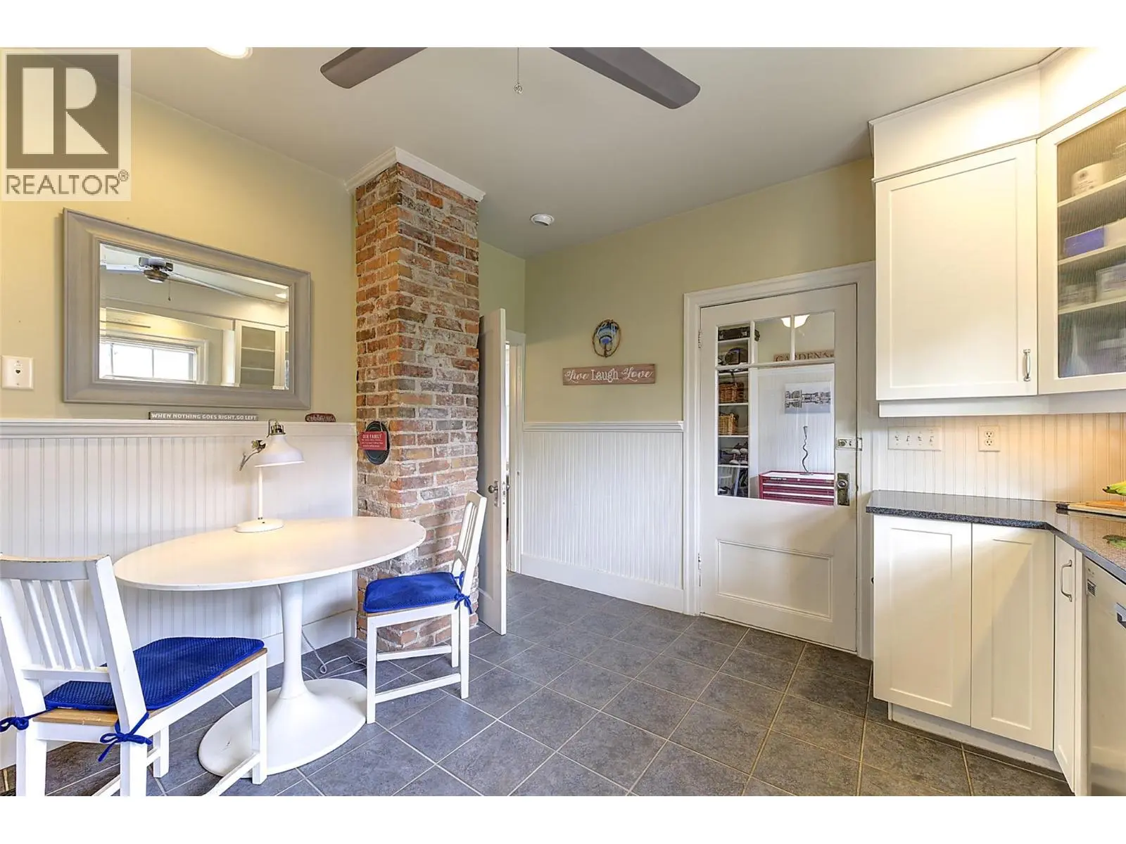 1537 Lakeview Street. Kelowna, British Columbia