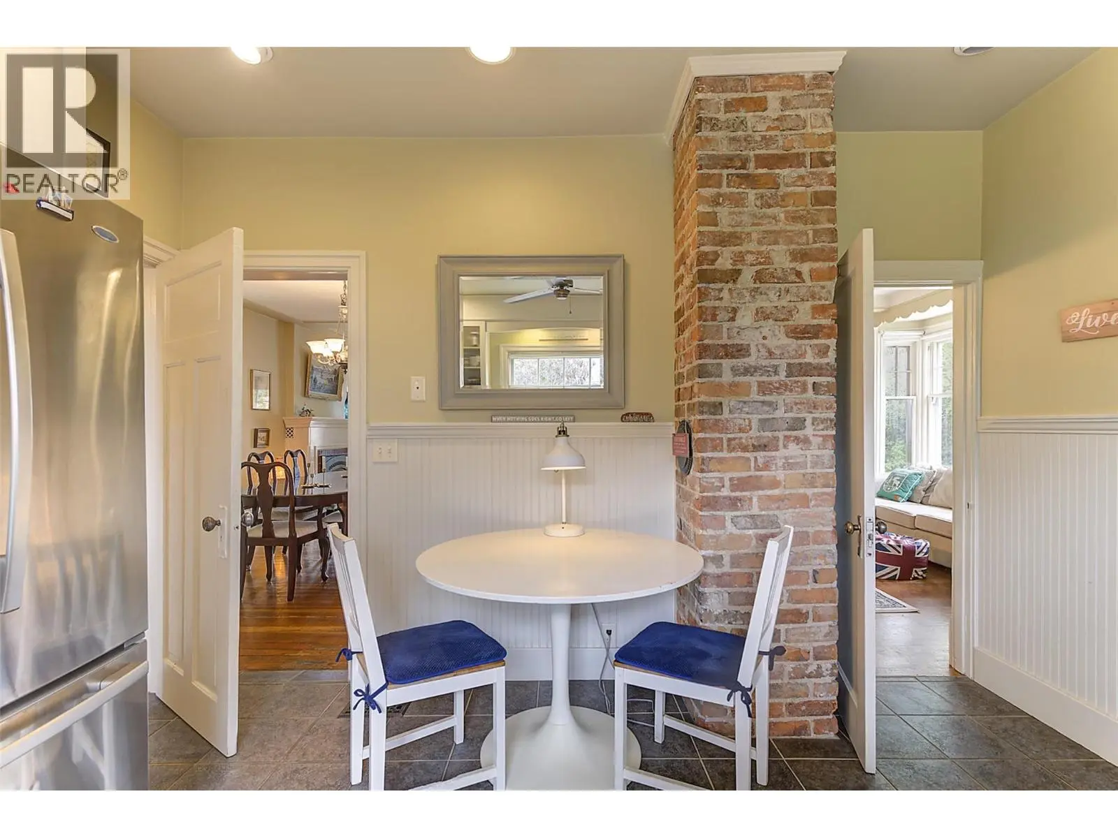 1537 Lakeview Street. Kelowna, British Columbia