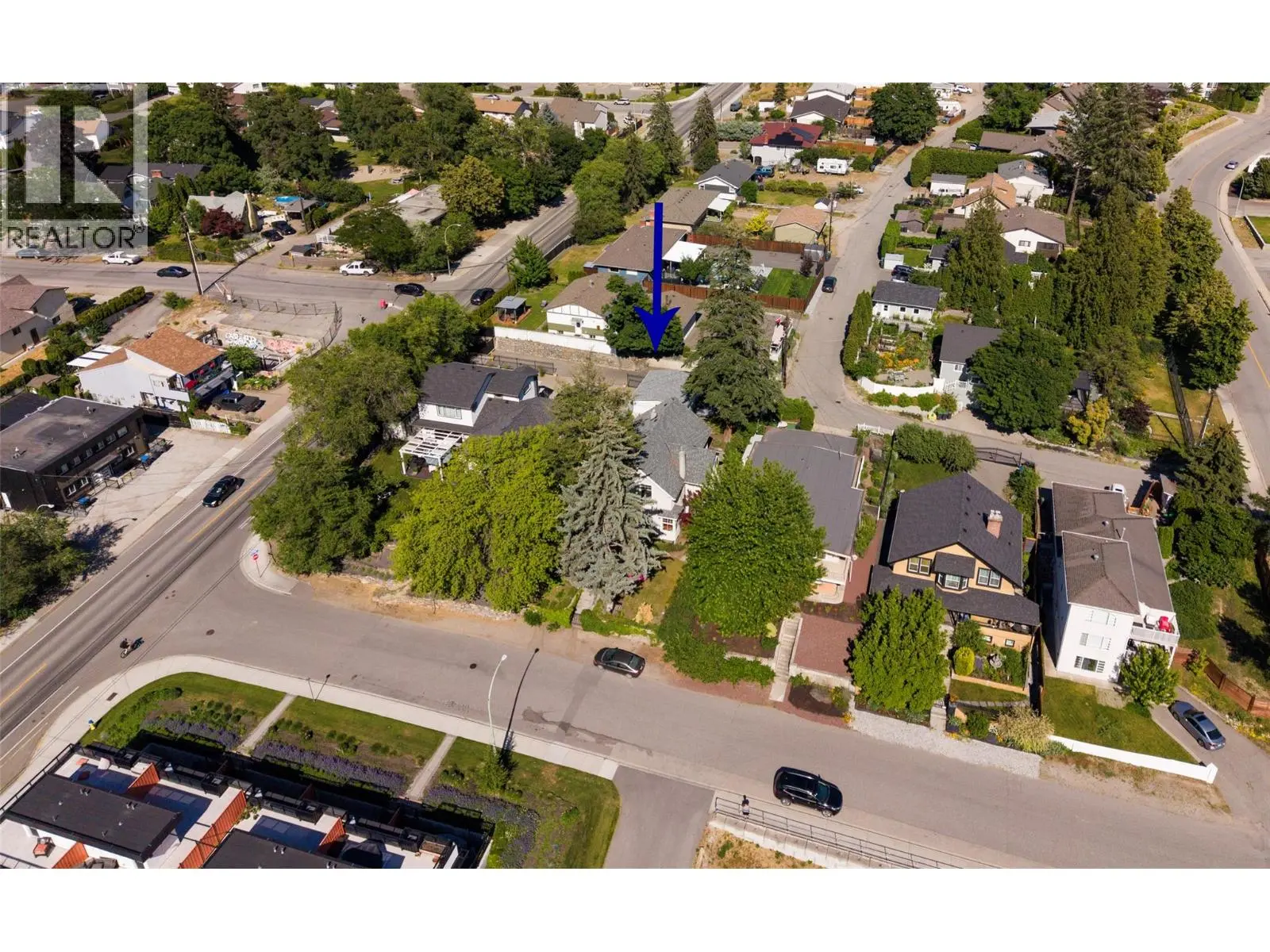 1537 Lakeview Street. Kelowna, British Columbia