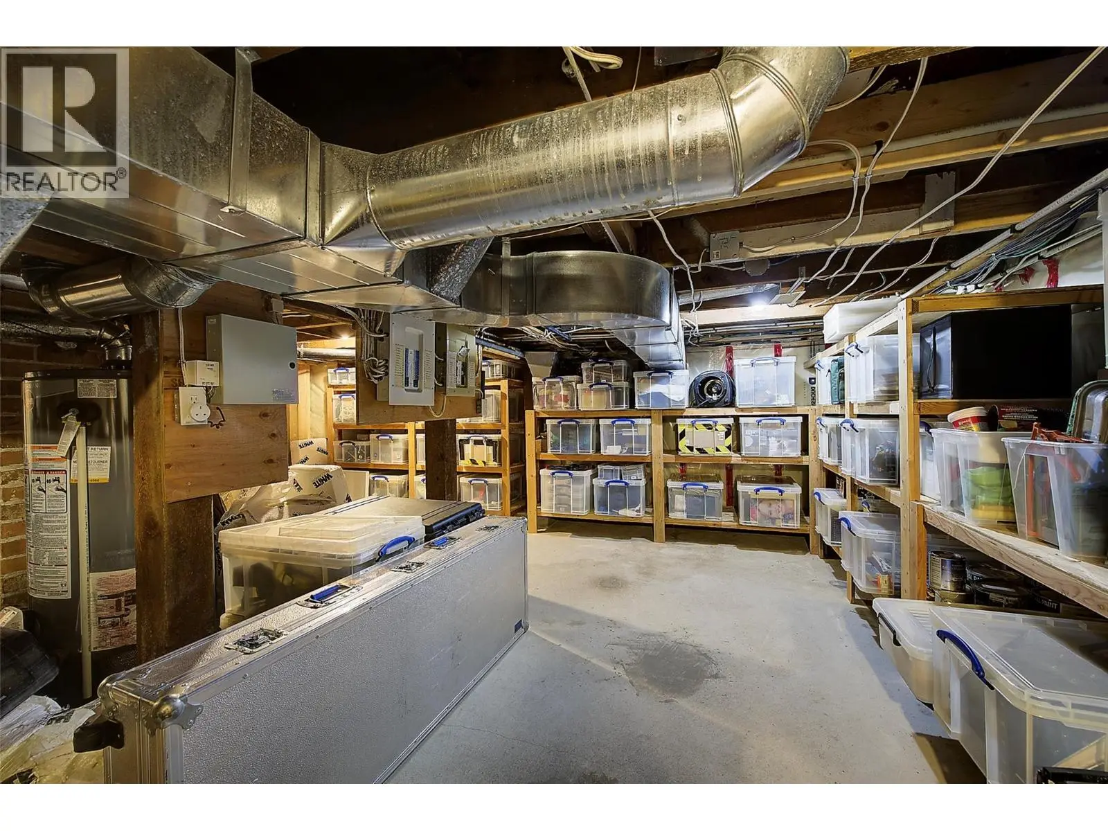 1537 Lakeview Street. Kelowna, British Columbia