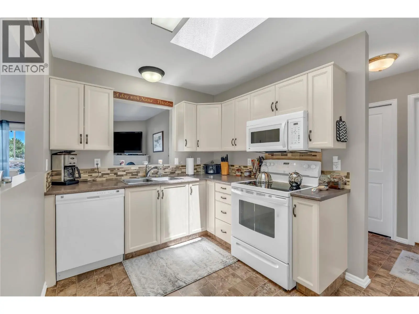 8907 Pineo Court Unit# 306. Summerland, British Columbia
