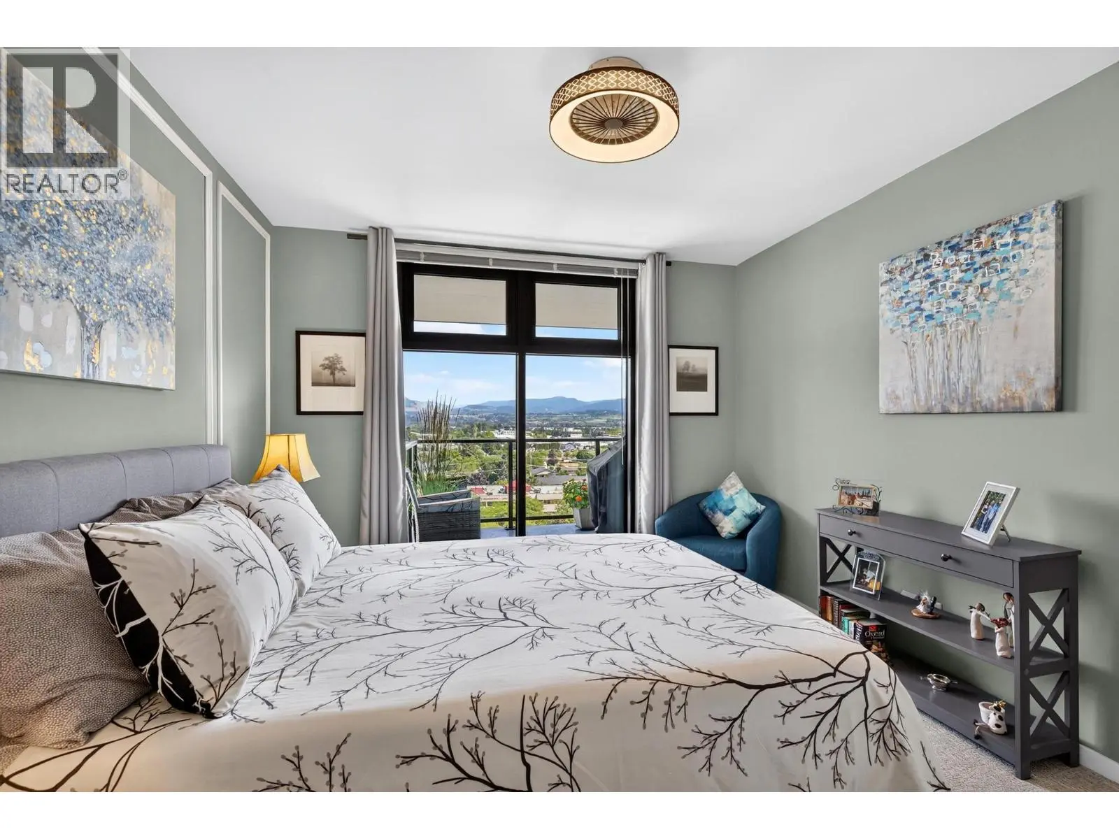 485 Groves Avenue Unit# 1102. Kelowna, British Columbia