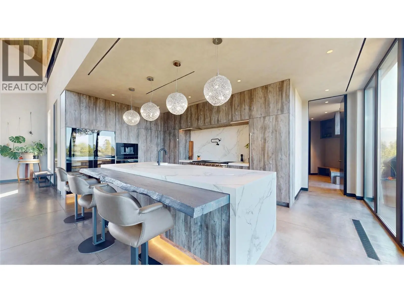 4275 Todd Road. Kelowna, British Columbia