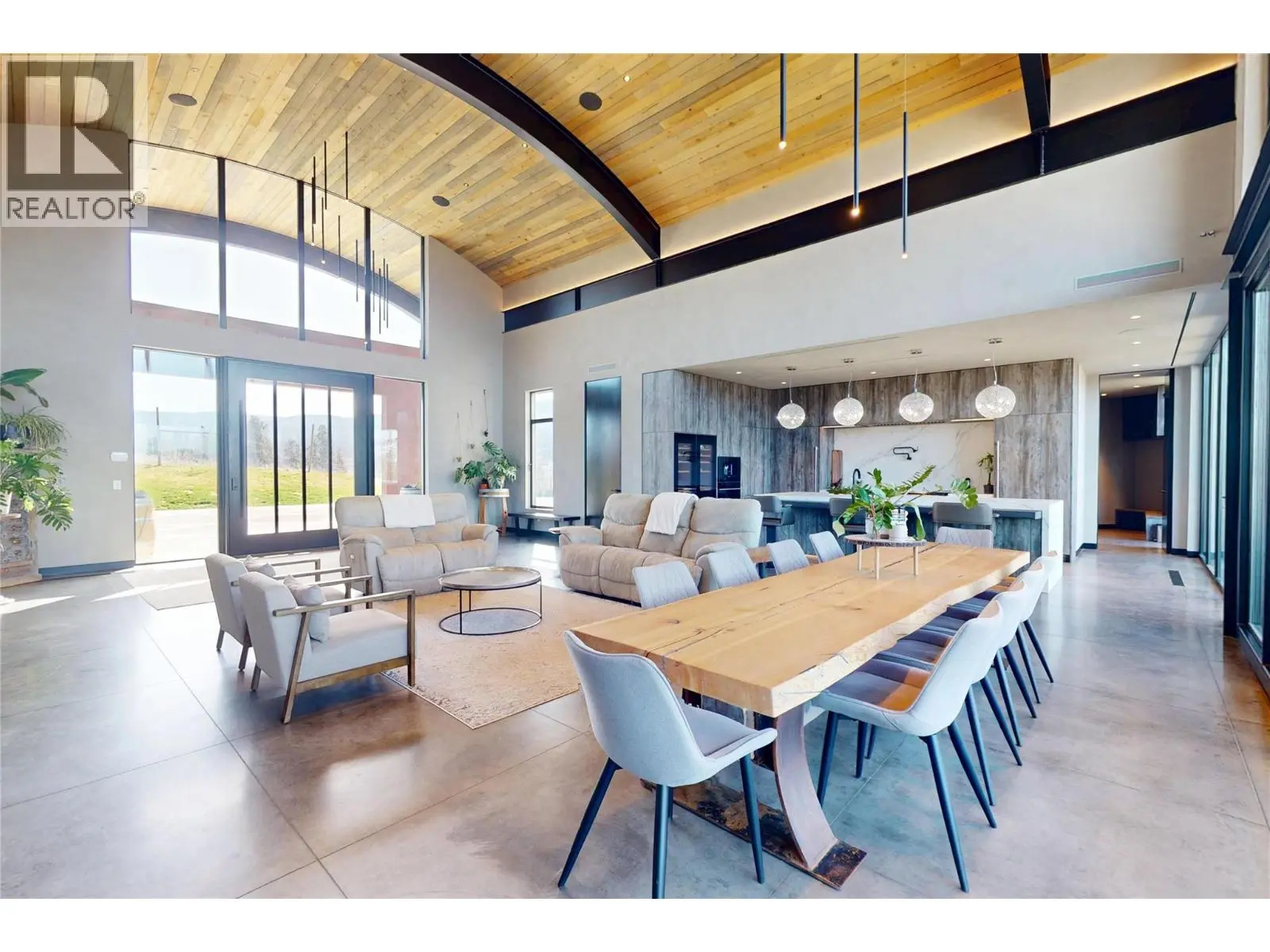 4275 Todd Road. Kelowna, British Columbia