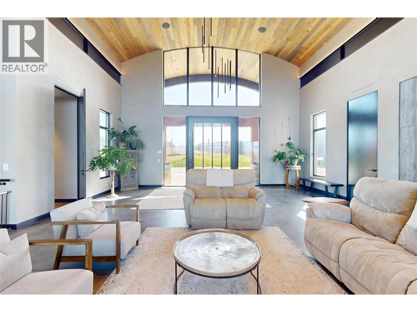 4275 Todd Road. Kelowna, British Columbia