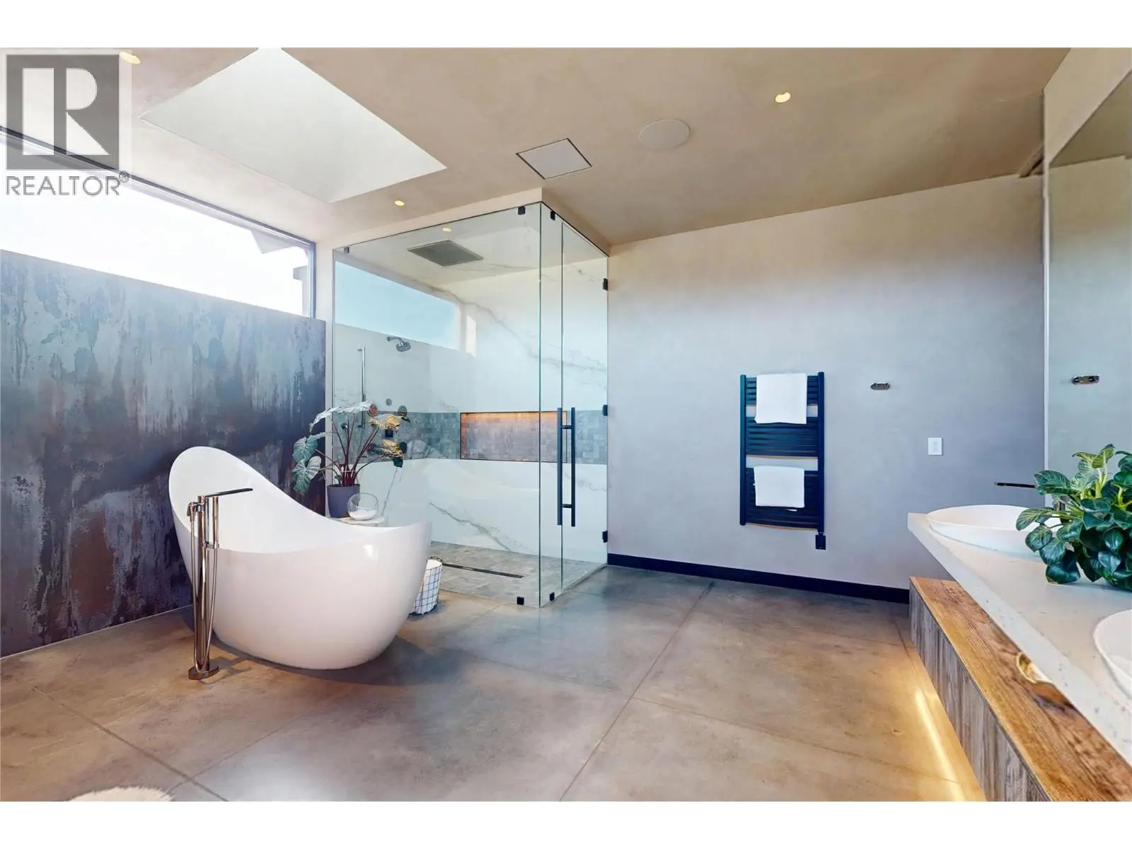 4275 Todd Road. Kelowna, British Columbia