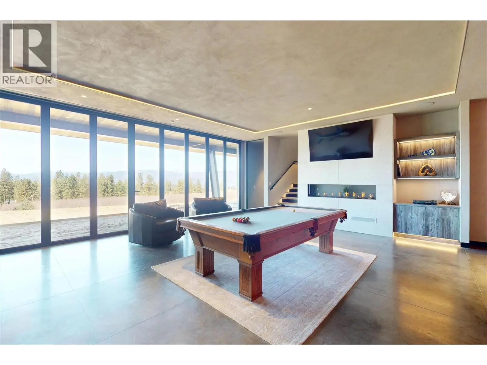 4275 Todd Road. Kelowna, British Columbia