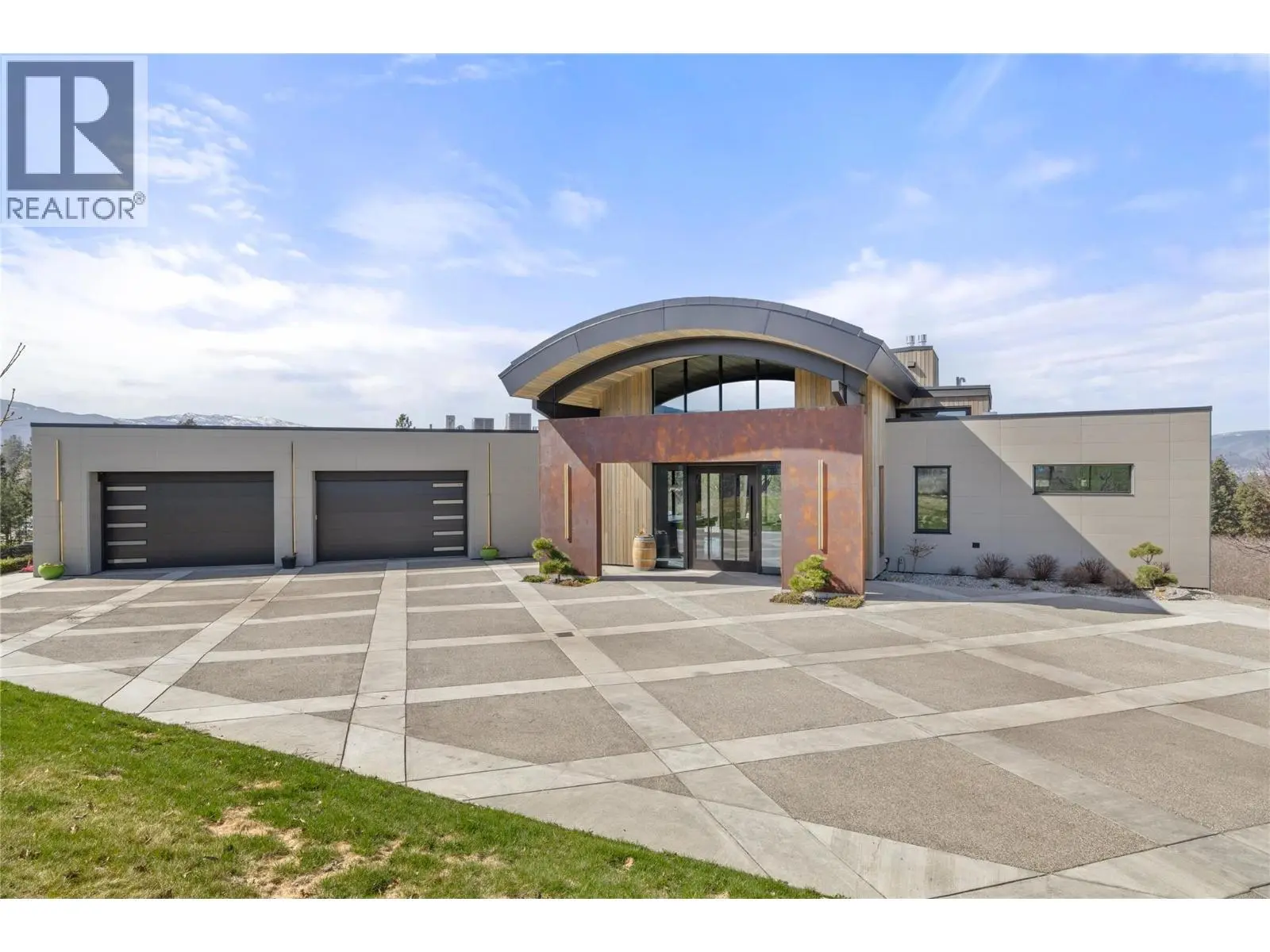 4275 Todd Road. Kelowna, British Columbia
