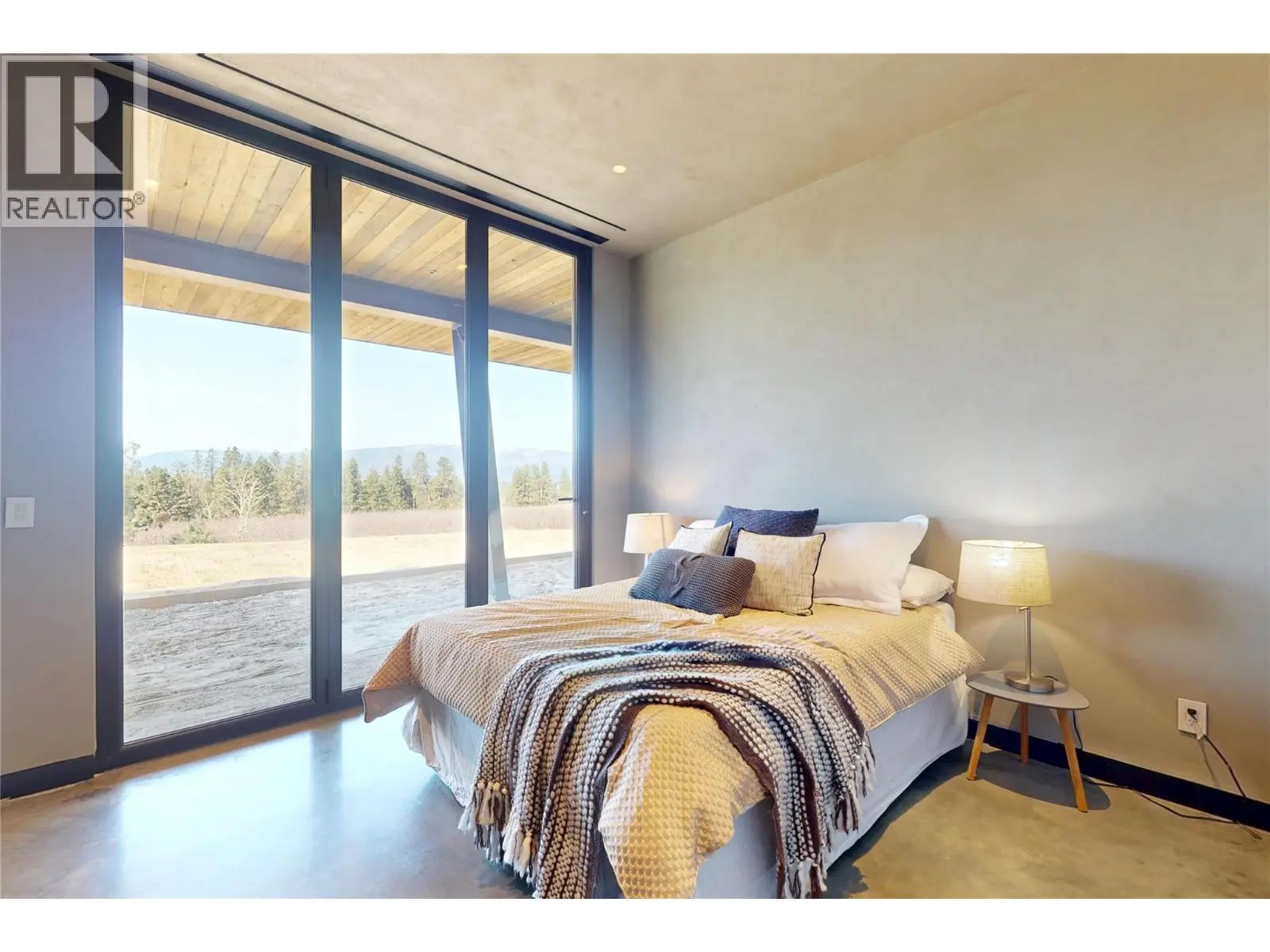4275 Todd Road. Kelowna, British Columbia