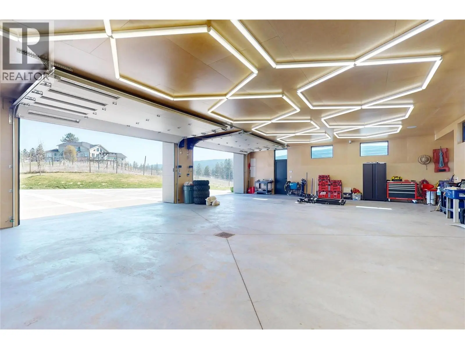 4275 Todd Road. Kelowna, British Columbia