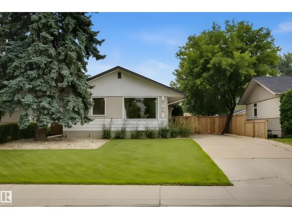 8709 164a St Nw, Edmonton