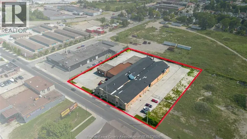 890 Walker Road, Windsor