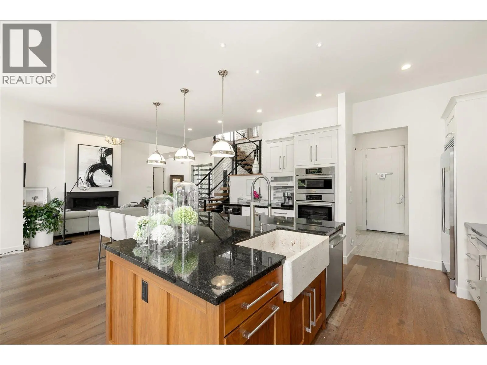 519 Metcalfe Avenue. Kelowna, British Columbia