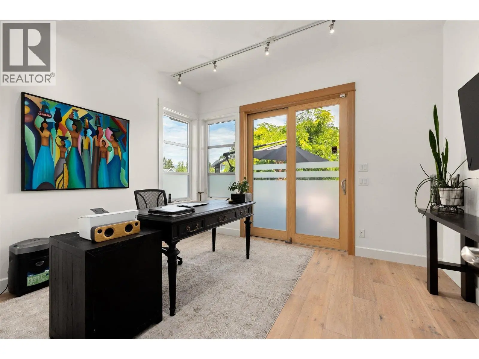 519 Metcalfe Avenue. Kelowna, British Columbia
