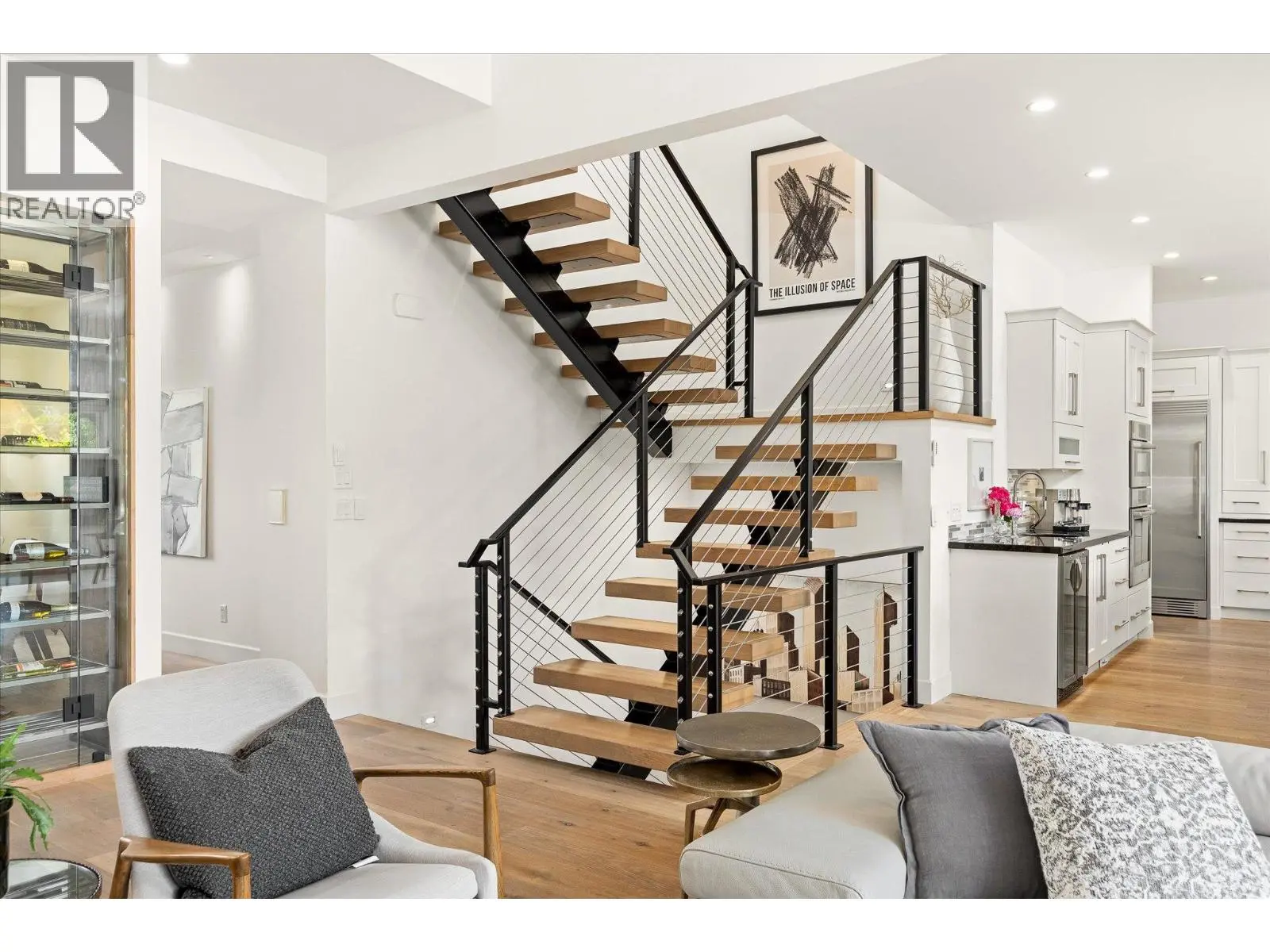 519 Metcalfe Avenue. Kelowna, British Columbia