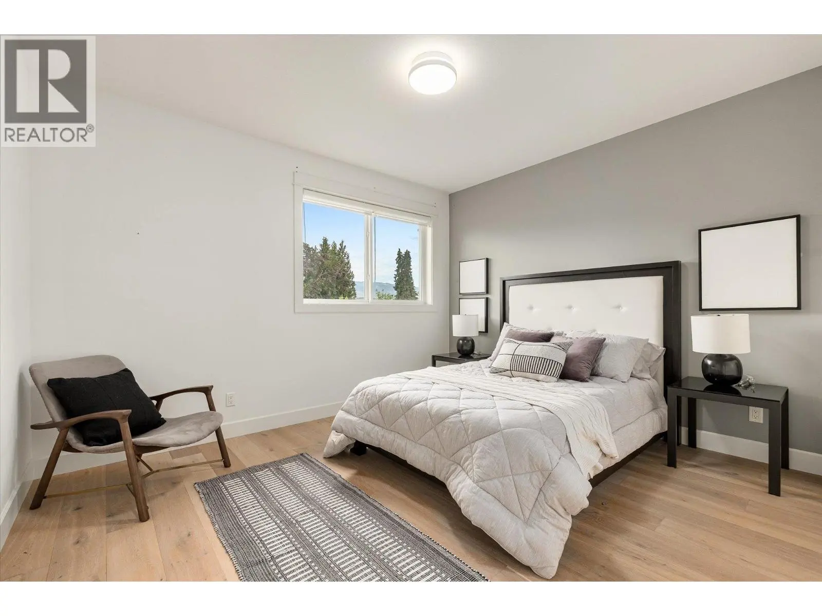 519 Metcalfe Avenue. Kelowna, British Columbia