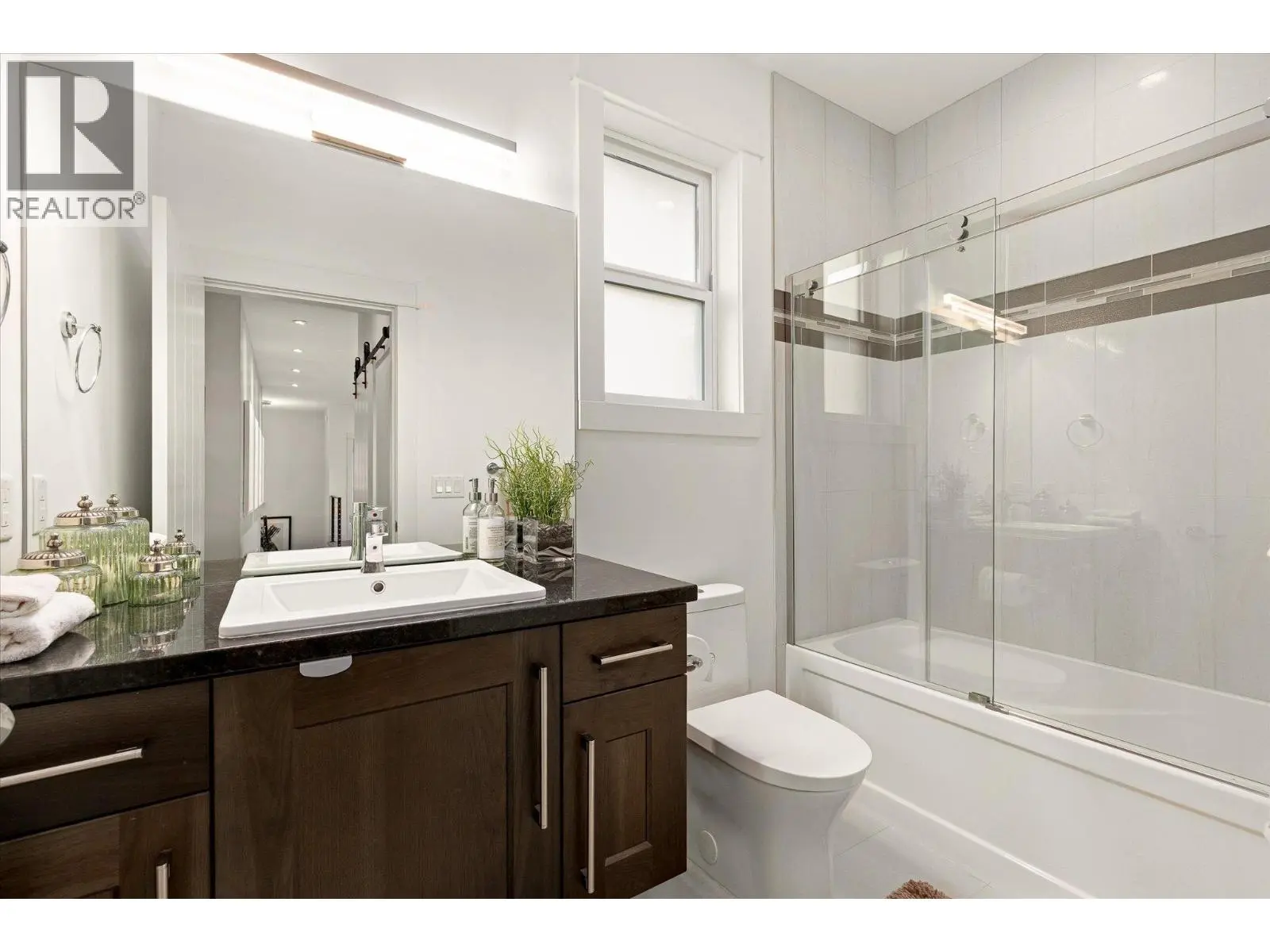 519 Metcalfe Avenue. Kelowna, British Columbia