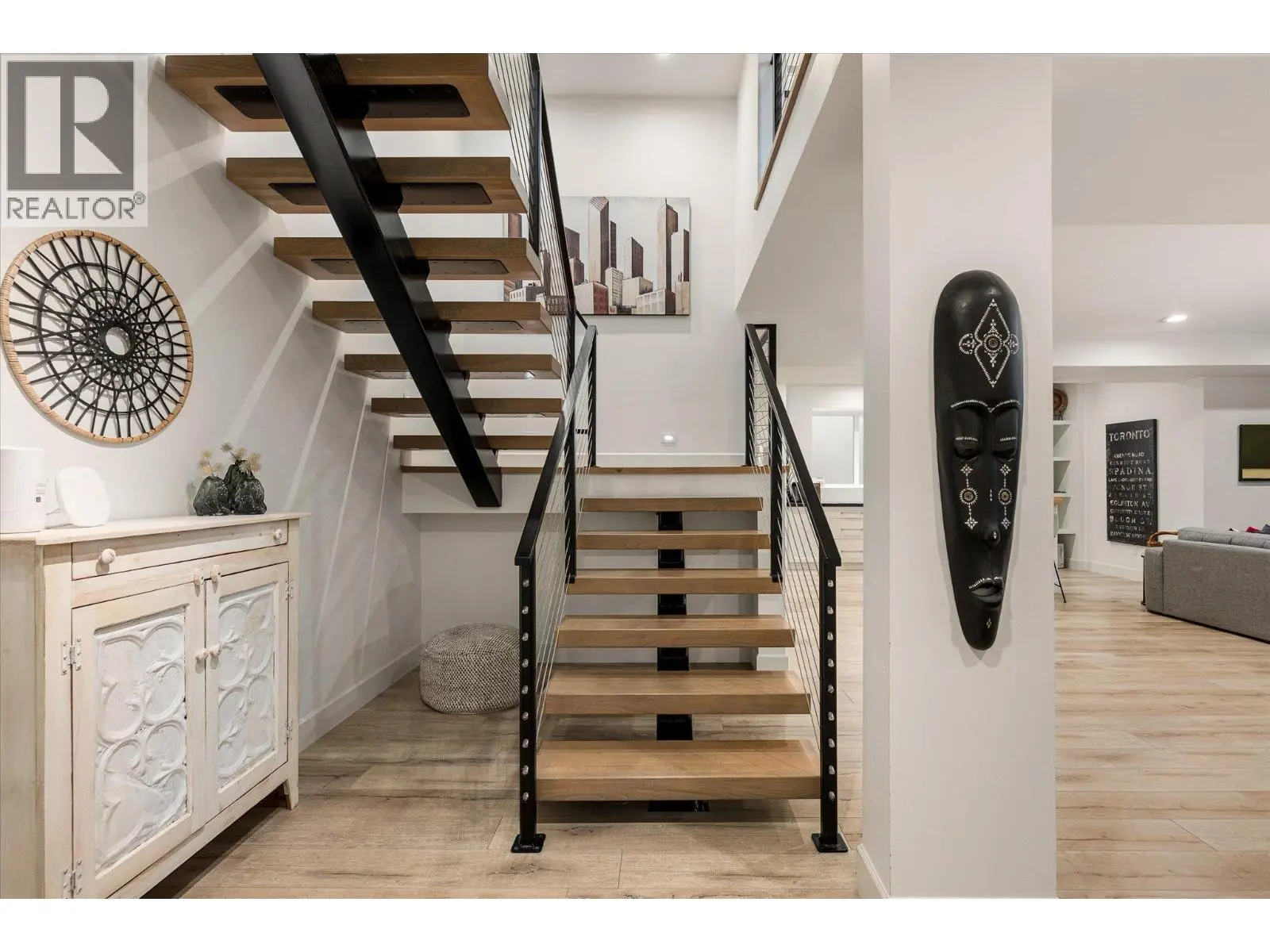 519 Metcalfe Avenue. Kelowna, British Columbia