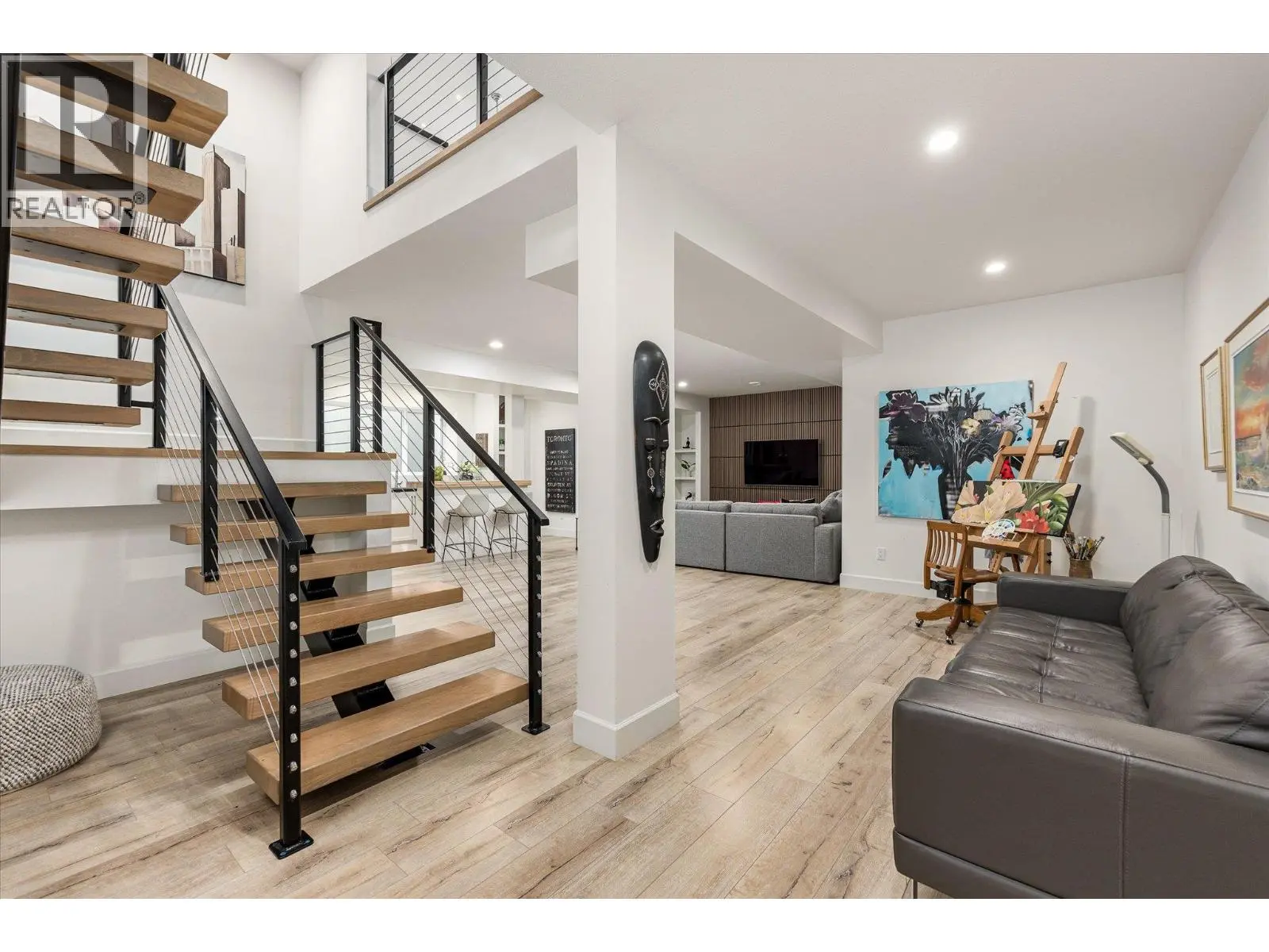 519 Metcalfe Avenue. Kelowna, British Columbia