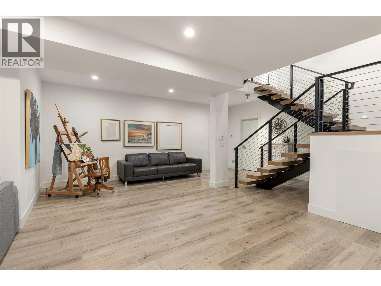 519 Metcalfe Avenue. Kelowna, British Columbia