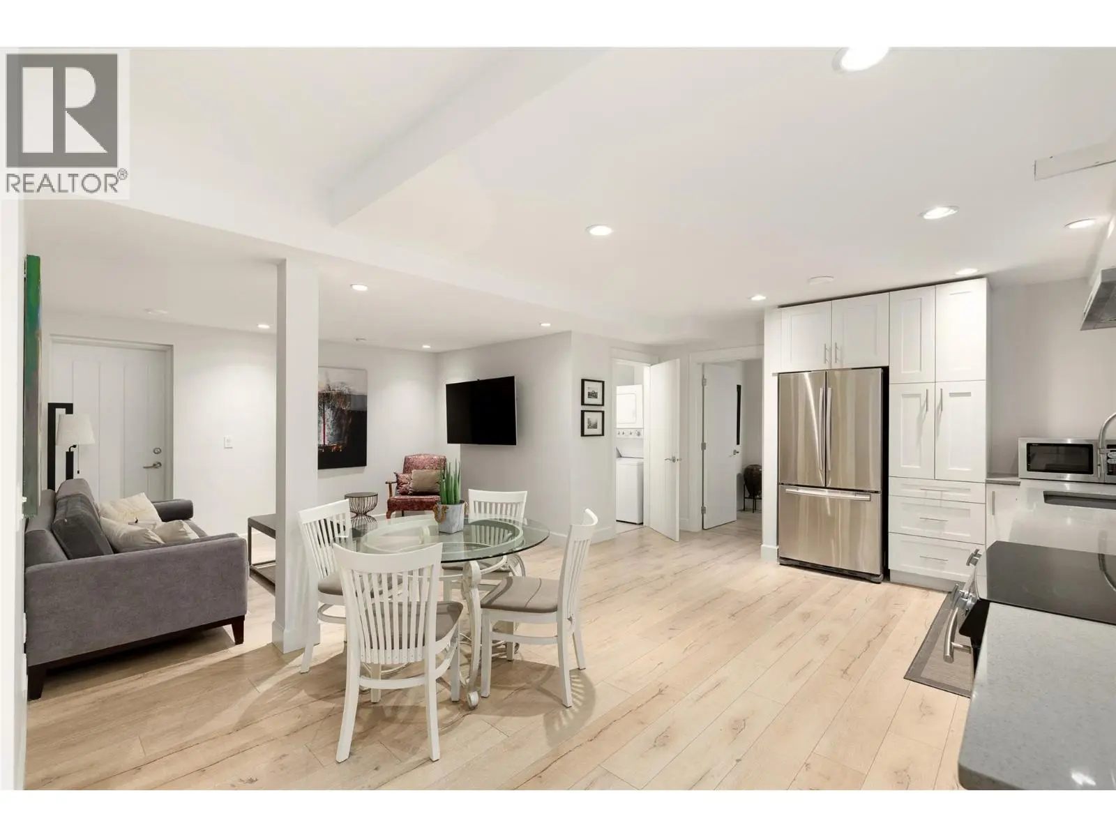 519 Metcalfe Avenue. Kelowna, British Columbia