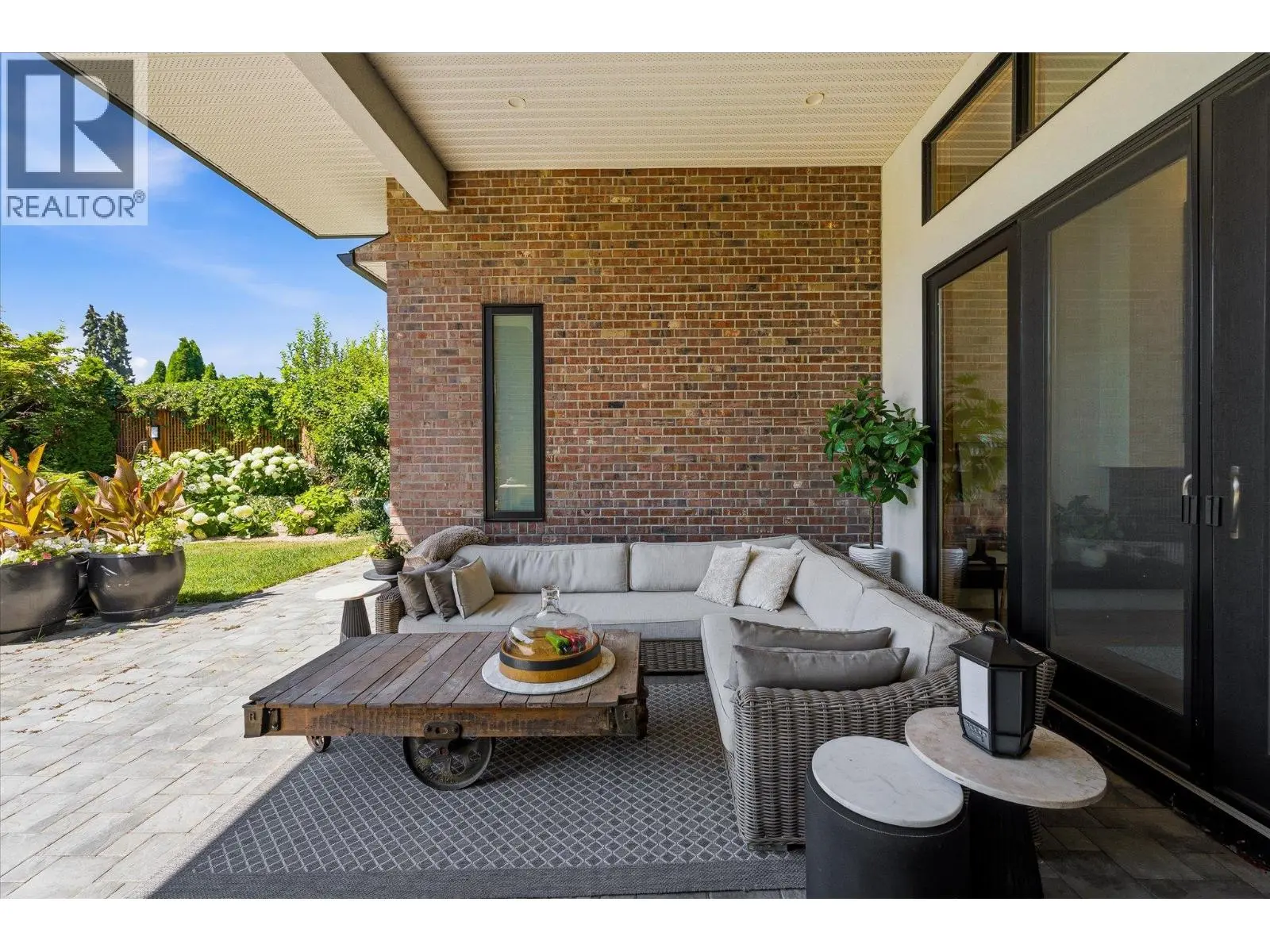 519 Metcalfe Avenue. Kelowna, British Columbia
